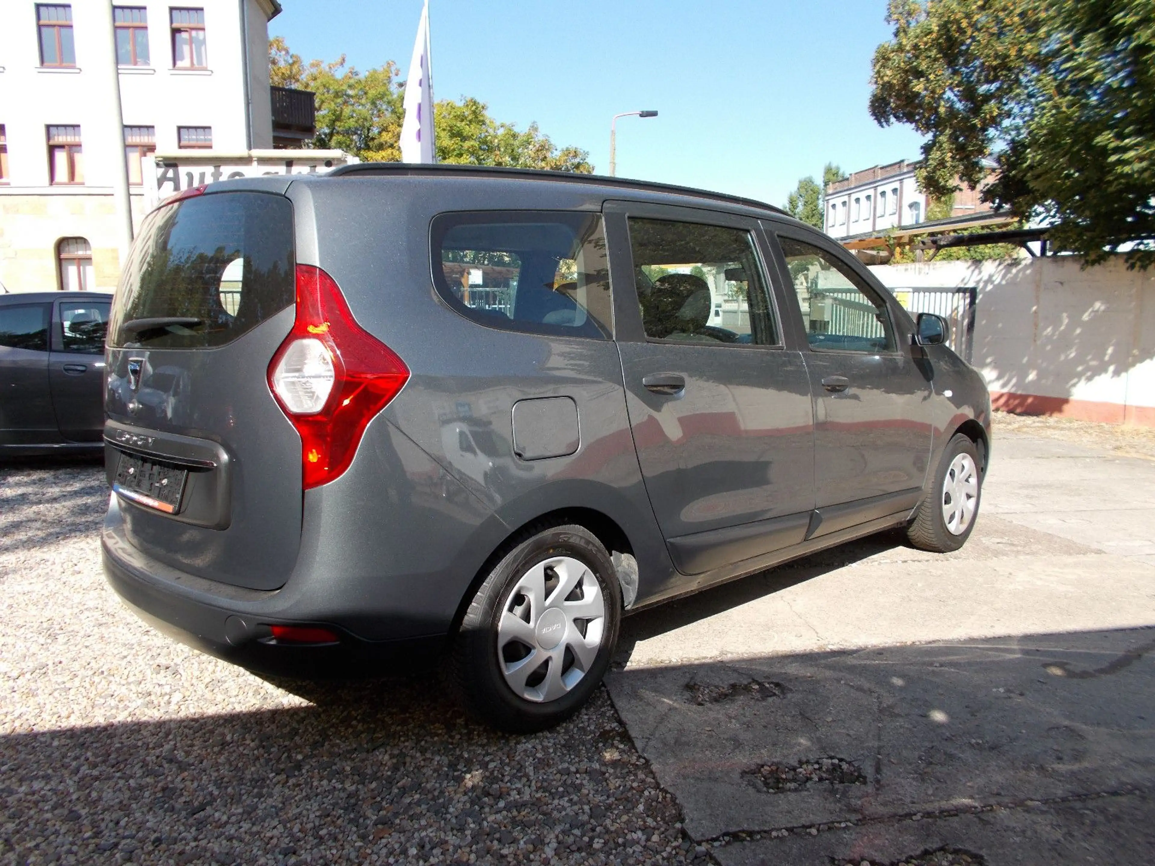Dacia Lodgy SCe 100*KLIMA*SV*ZV*el.FH*EURO6 — photo 11