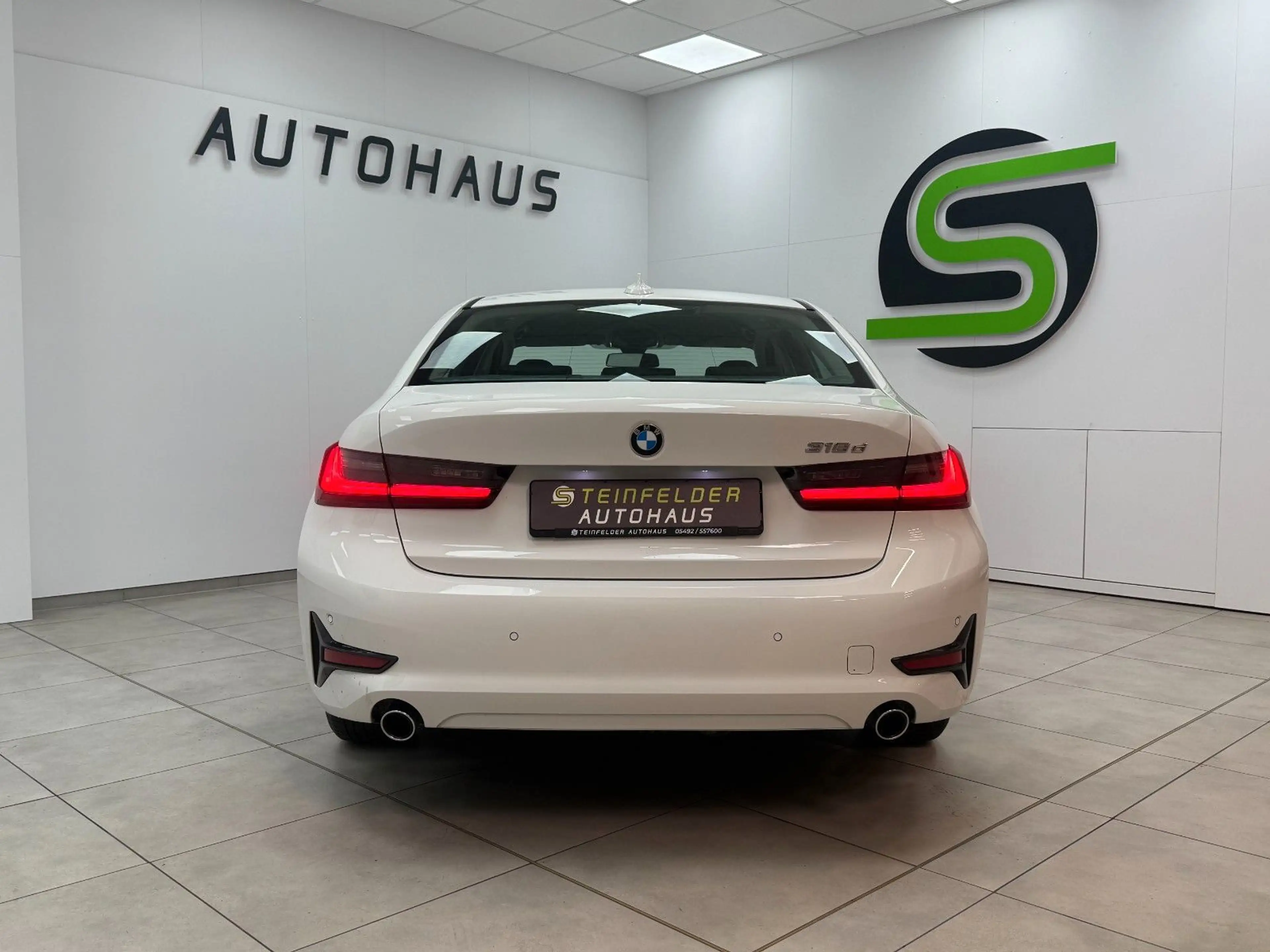 BMW 318 d Advantage / AHK / SHZ / DIG.TACHO / LED — photo 6