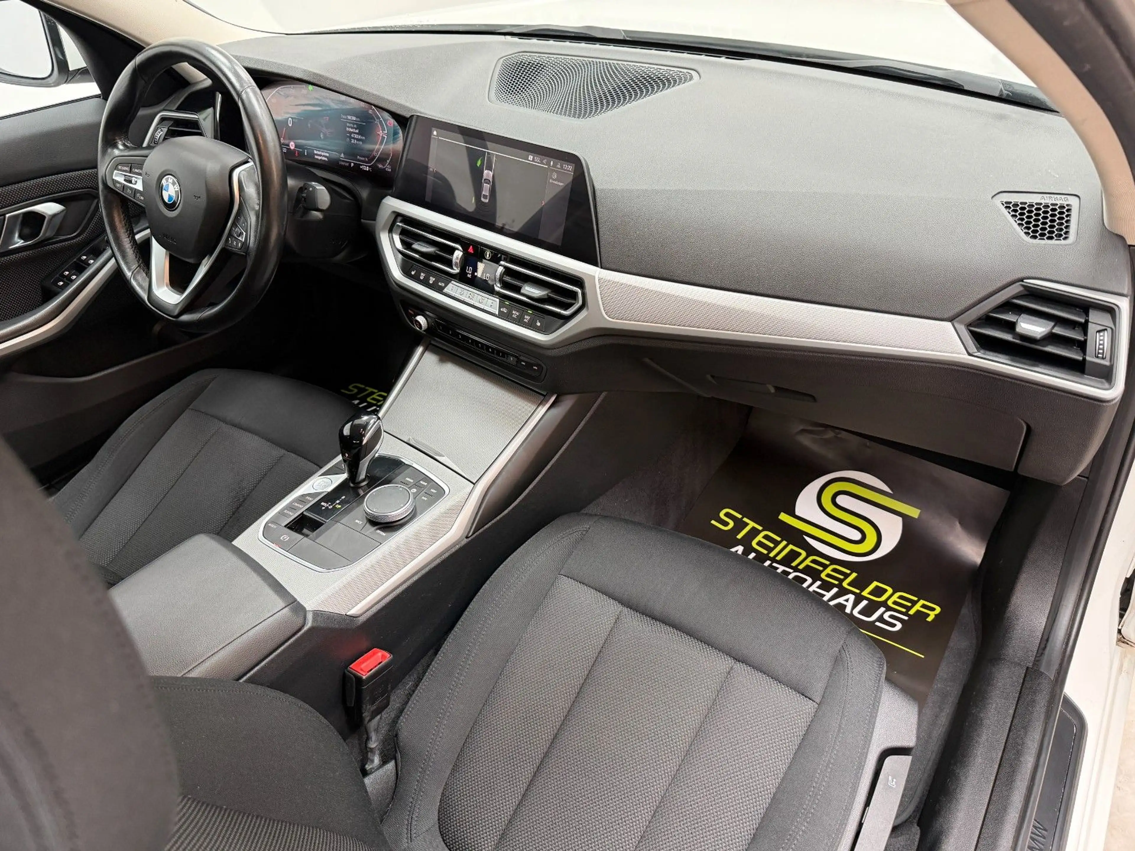 BMW 318 d Advantage / AHK / SHZ / DIG.TACHO / LED — photo 10