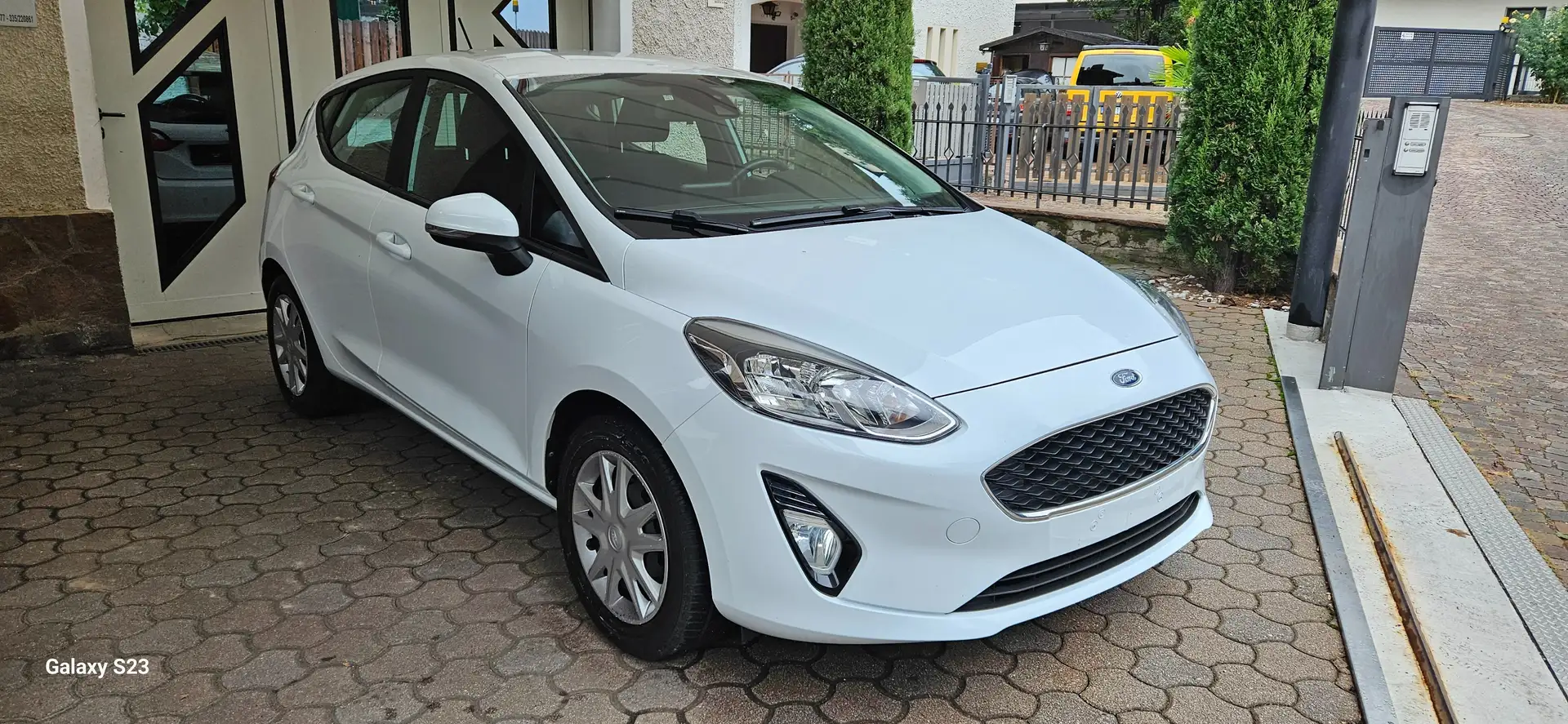 Ford Fiesta Fiesta 1.5 TDCi S Weiß - 1