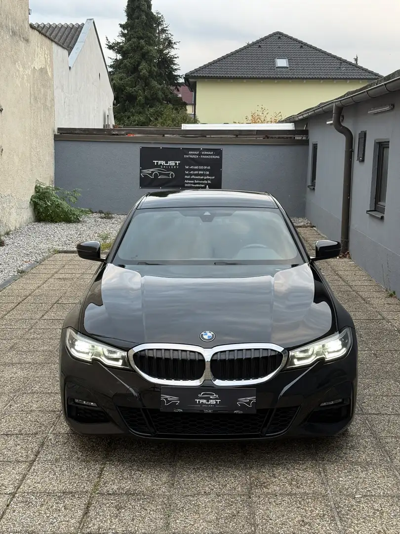 BMW 320 M Sport Paket Schwarz - 2