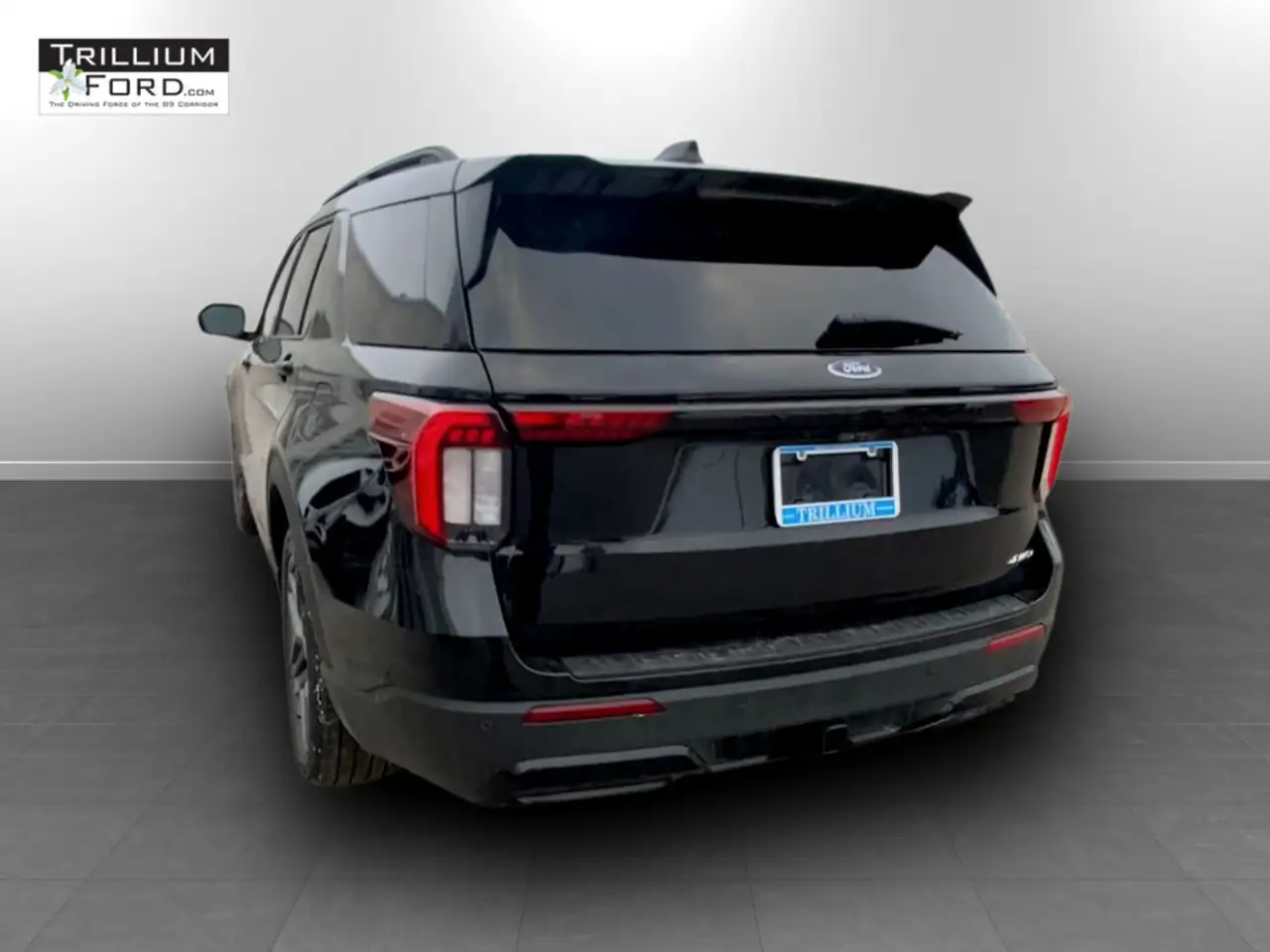 Ford Explorer photo Ford Explorer