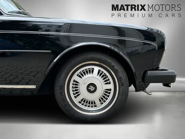 Rolls-Royce Corniche view 29