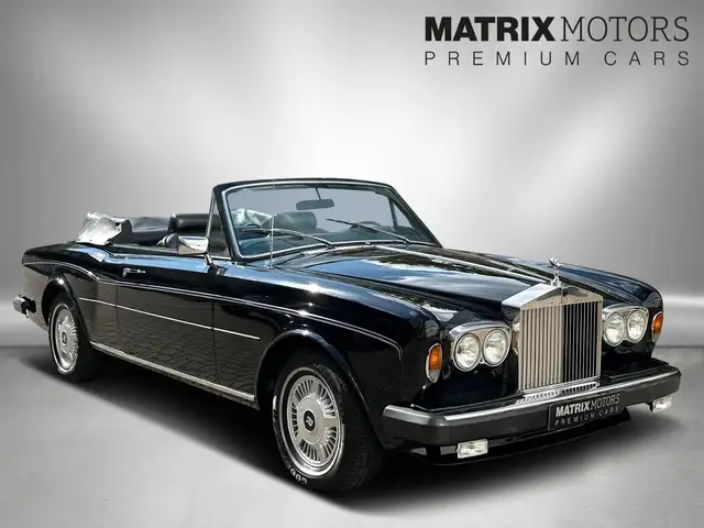 Rolls-Royce Corniche view 13