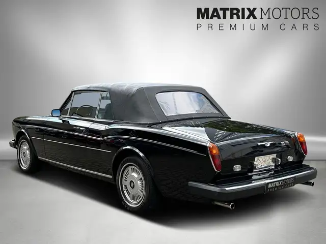 Rolls-Royce Corniche view 14