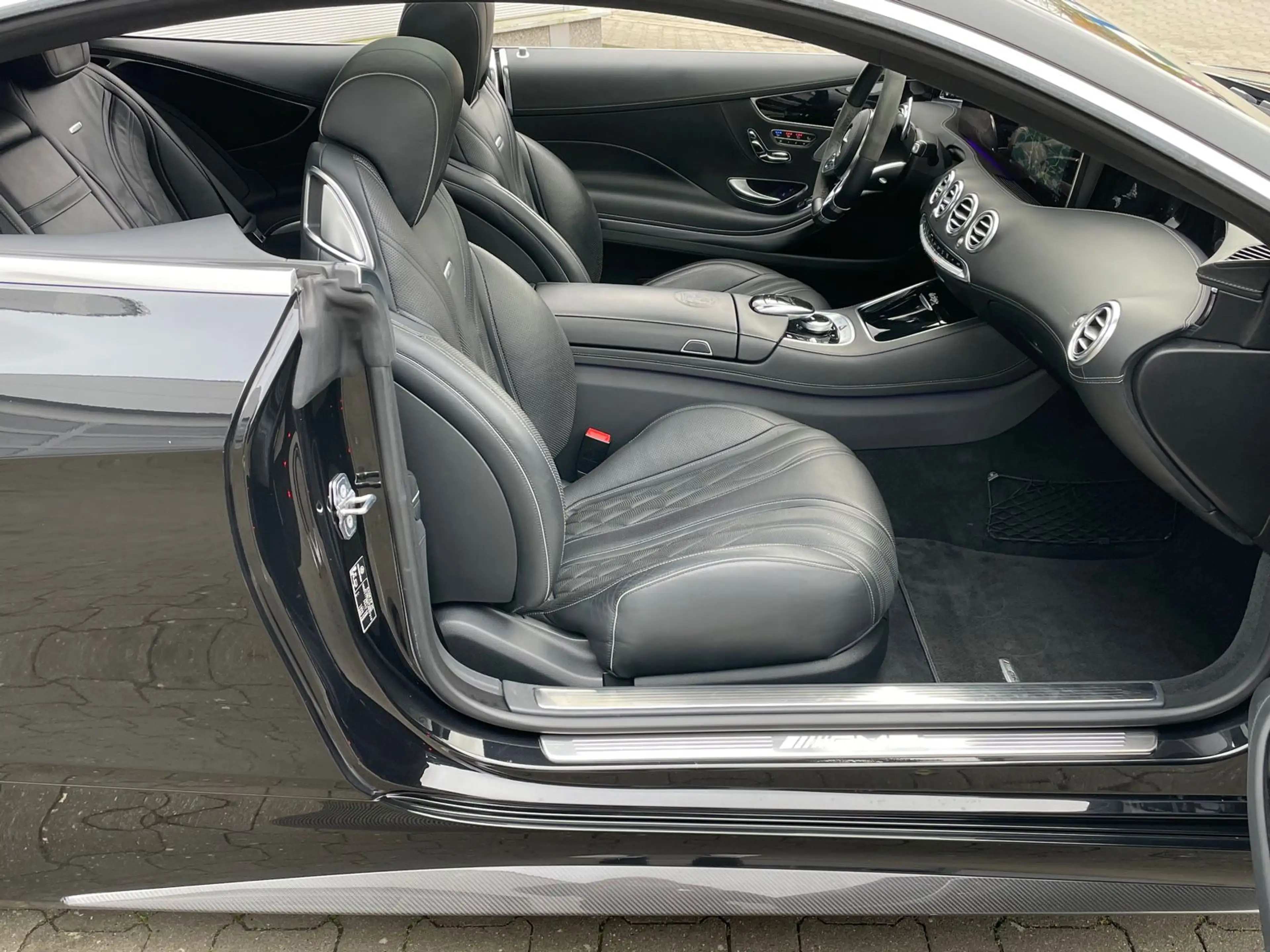 Mercedes-Benz S 63 AMG COUPE 4MATIC+, CARBON PAKET, BRD, 2.HD — photo 9
