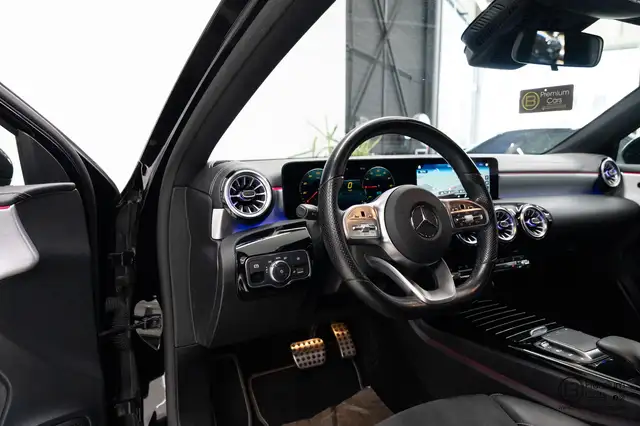 Mercedes-Benz A-Class view 9