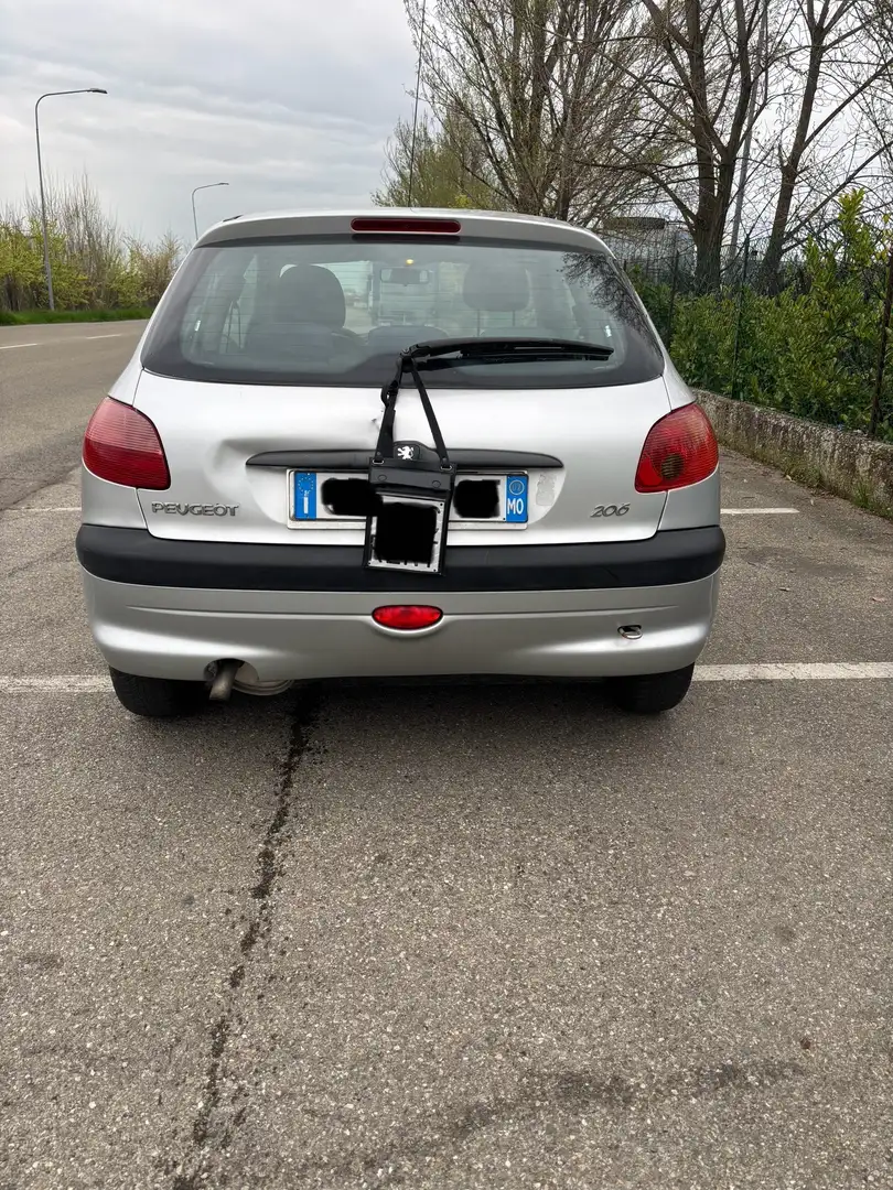 Peugeot 206 3p 1.1 XR c/abs - 1
