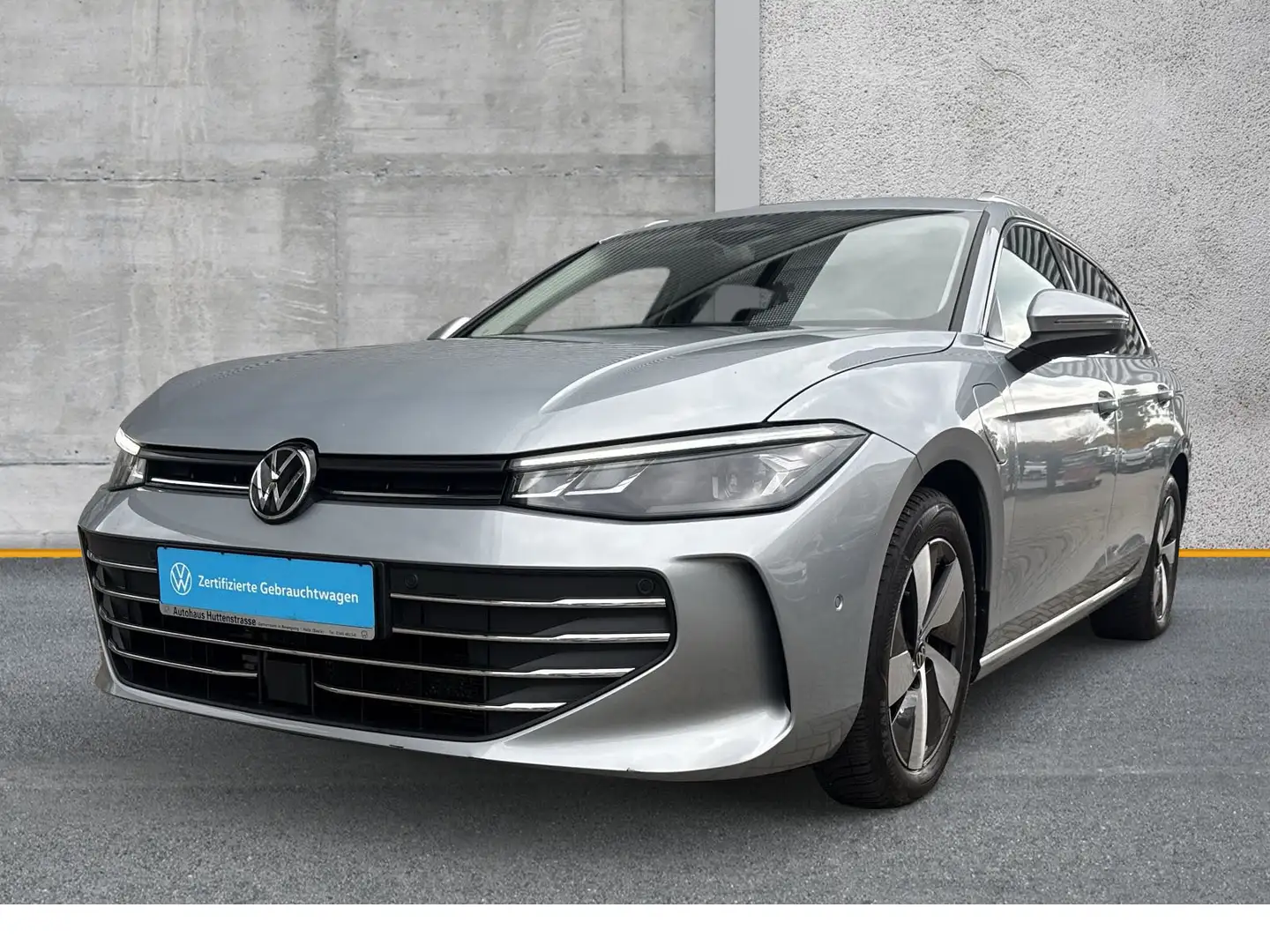 Volkswagen Passat Variant 1.5 eHybrid Business KAMERA AHK Silber - 2