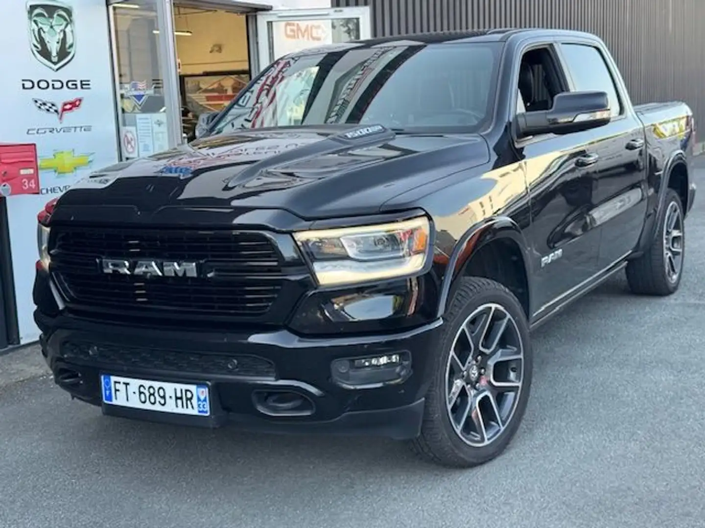 Dodge RAM 1500 CREWCAB LARAMIE Noir - 1