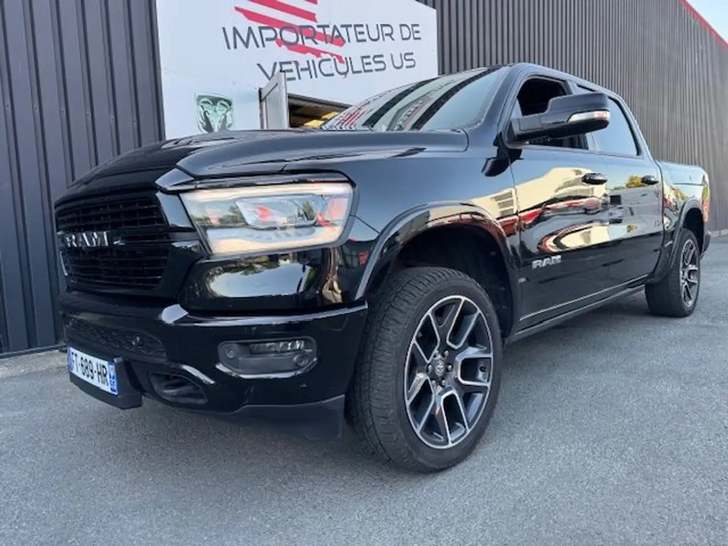 Dodge RAM 1500 CREWCAB LARAMIE Noir - 2