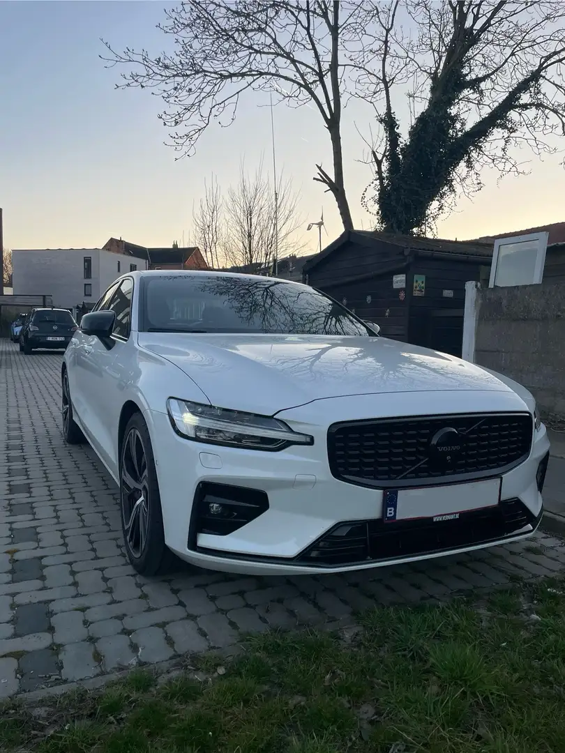 Volvo S60 B5 AWD Ultimate Dark 2jaar garantie! - 1