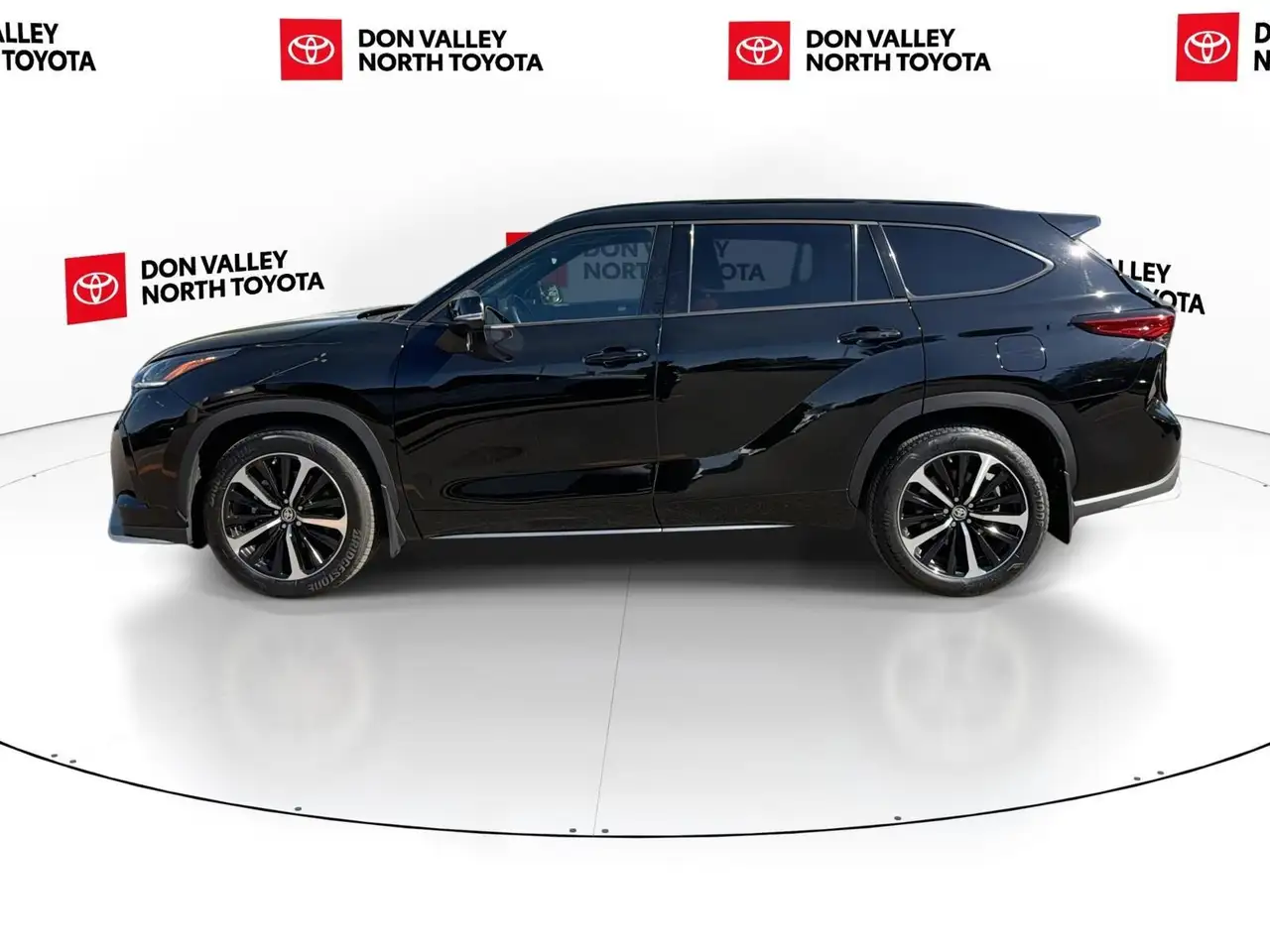 Toyota Highlander снимка Toyota Highlander