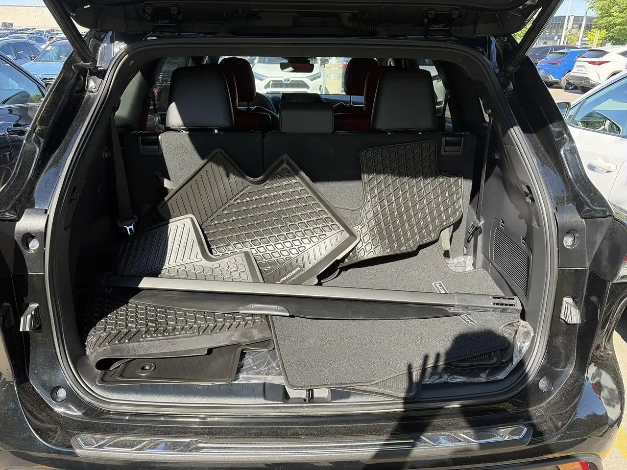 Toyota Highlander снимка Toyota Highlander