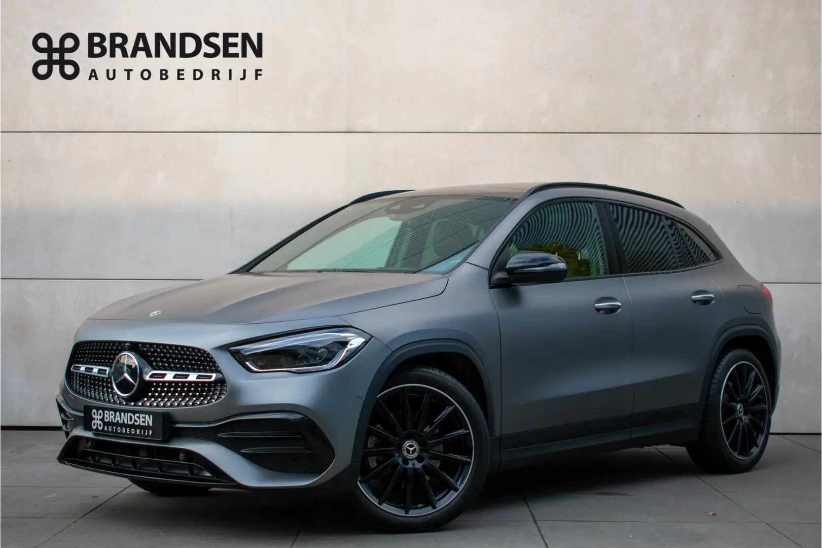 Mercedes-Benz GLA 250 4MATIC AMG Line -ACC-Pano-20"-Head up-Led-Trekhaak Grijs - 1