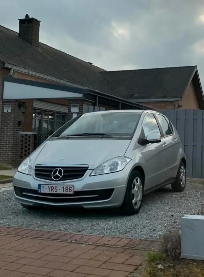 Mercedes-Benz 180 - 1