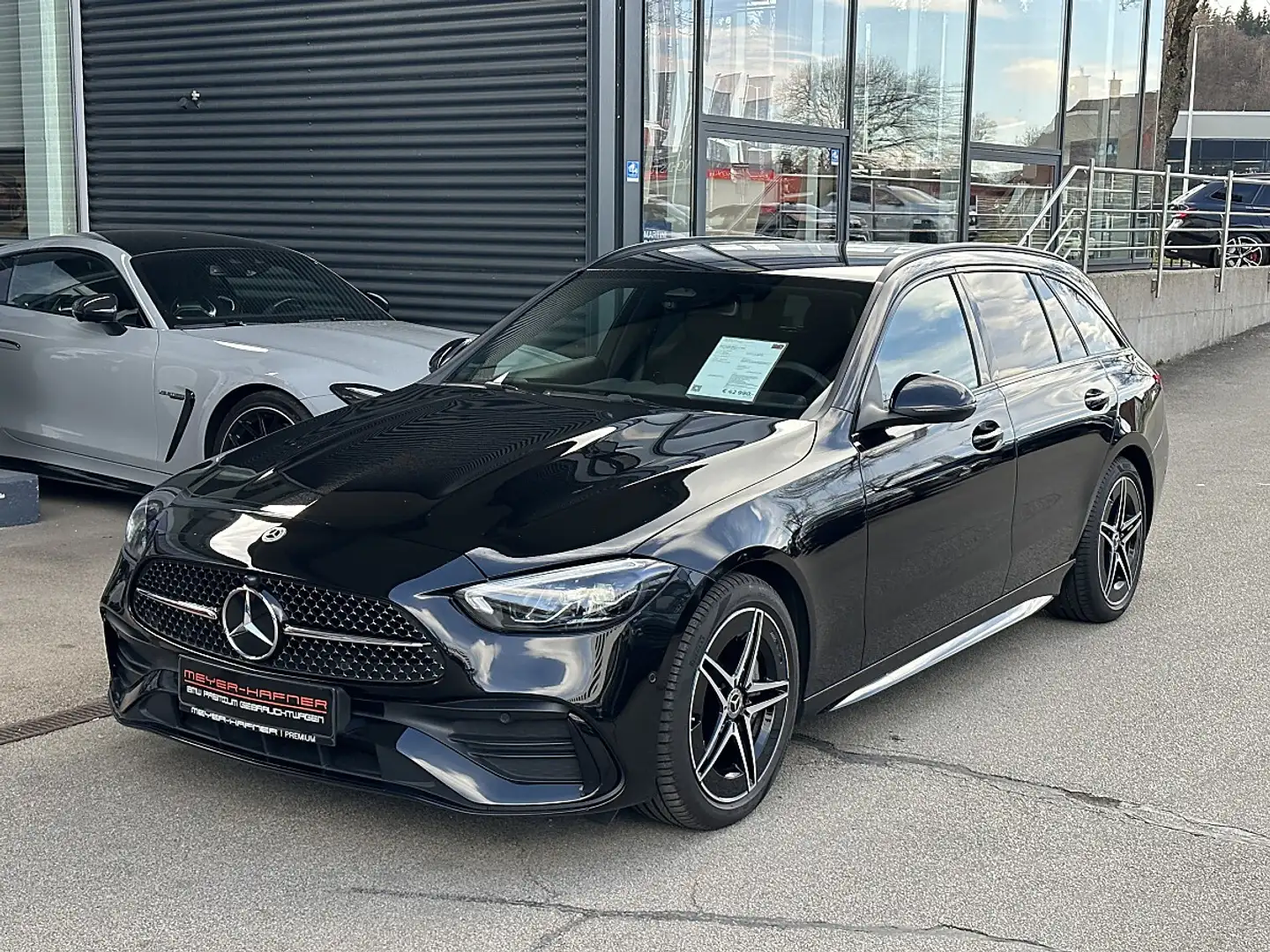 Mercedes-Benz C 200 T 4Matic AMG-Line Aut. Schwarz - 1