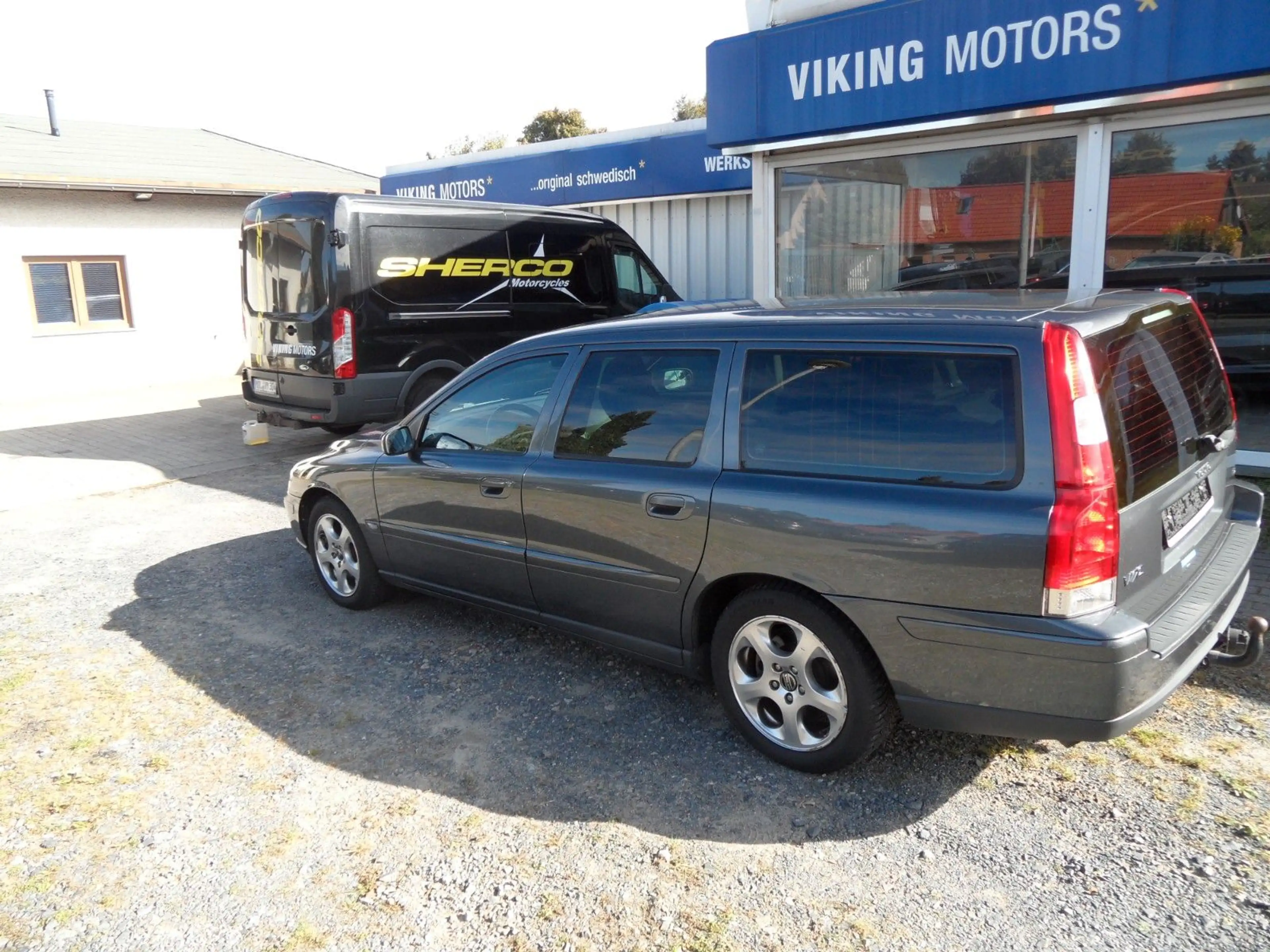Volvo V70 Kombi 2.4 D Kinetic — photo 3