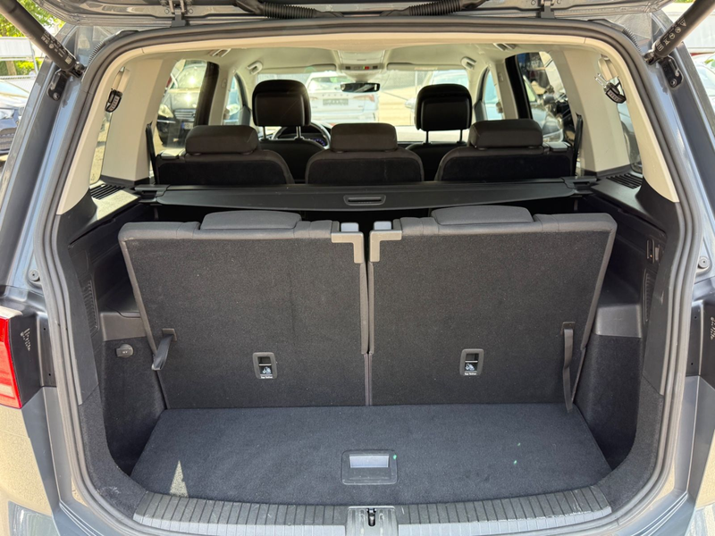 Volkswagen Touran Highline*Digital Cockpit PRO+7-Sitz+AHK* — photo 13
