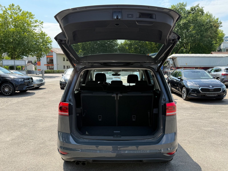 Volkswagen Touran Highline*Digital Cockpit PRO+7-Sitz+AHK* — photo 12