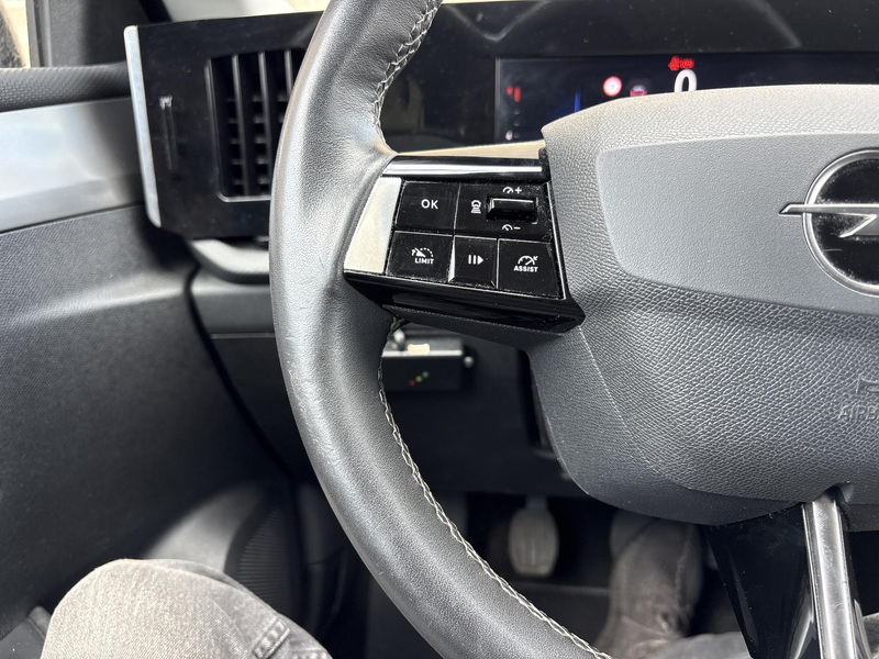 Opel Astra 1.2 Business Edition | € 8.200,- NETTO! | Climate — photo 10