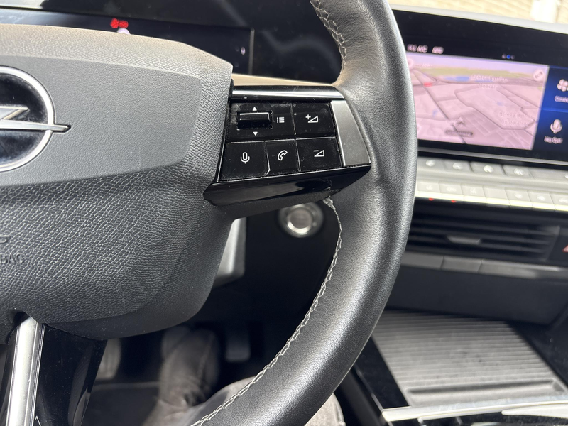 Opel Astra 1.2 Business Edition | € 8.200,- NETTO! | Climate — photo 11