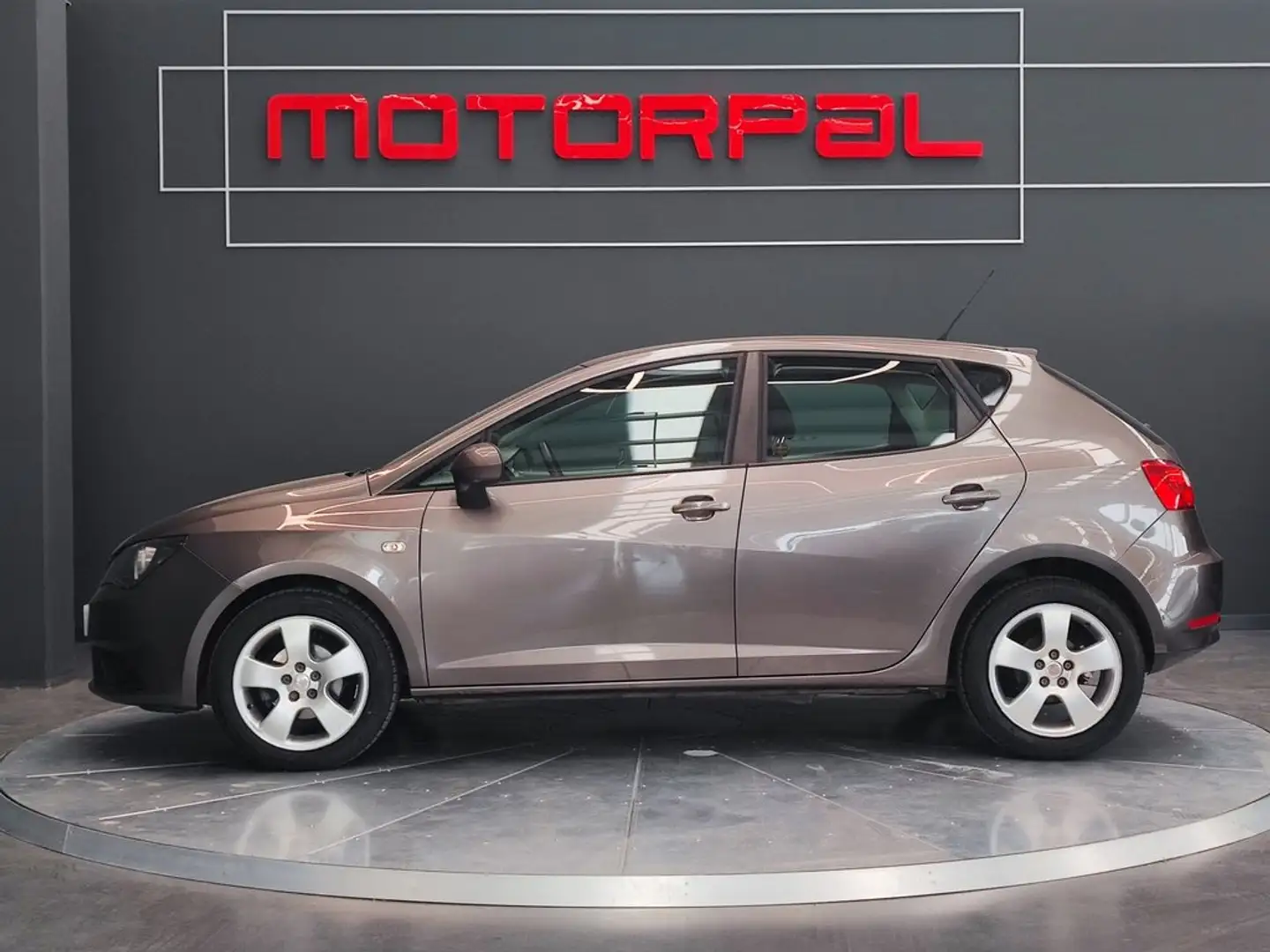 SEAT Ibiza 1.6TDI CR Reference Marrón - 2