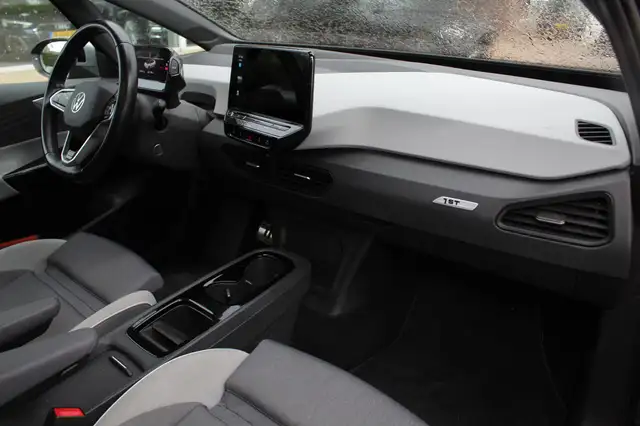Volkswagen Id.3 view 14