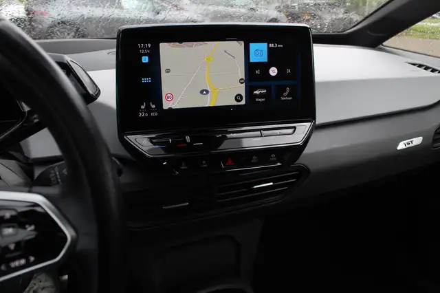Volkswagen Id.3 view 20