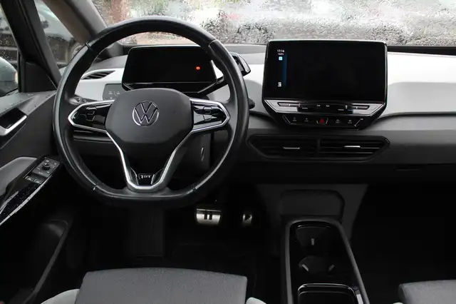 Volkswagen Id.3 view 10