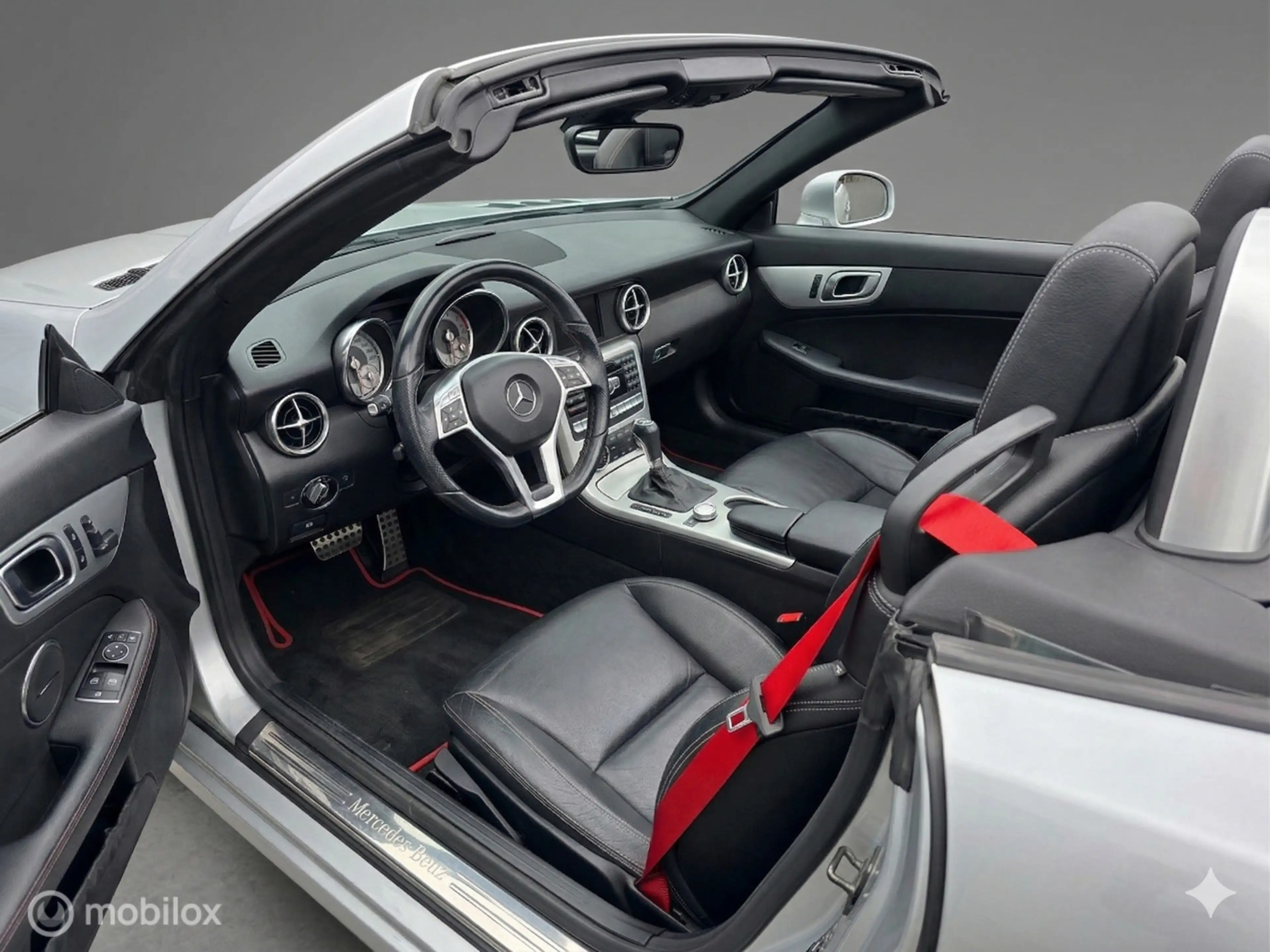 Mercedes-Benz SLK 200 — photo 10