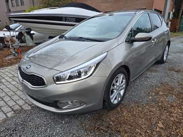 Cee'd 1.6i Fusion GARANTIE 1 AN/JAAR