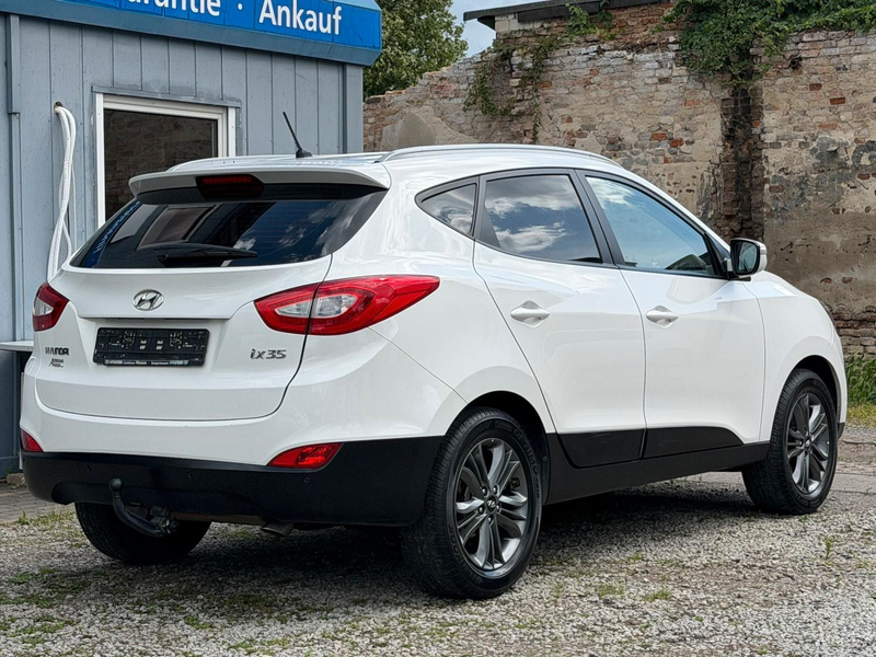 Hyundai iX35 2.0 GDI*Temp*Klima*SHZ*PDC — photo 10