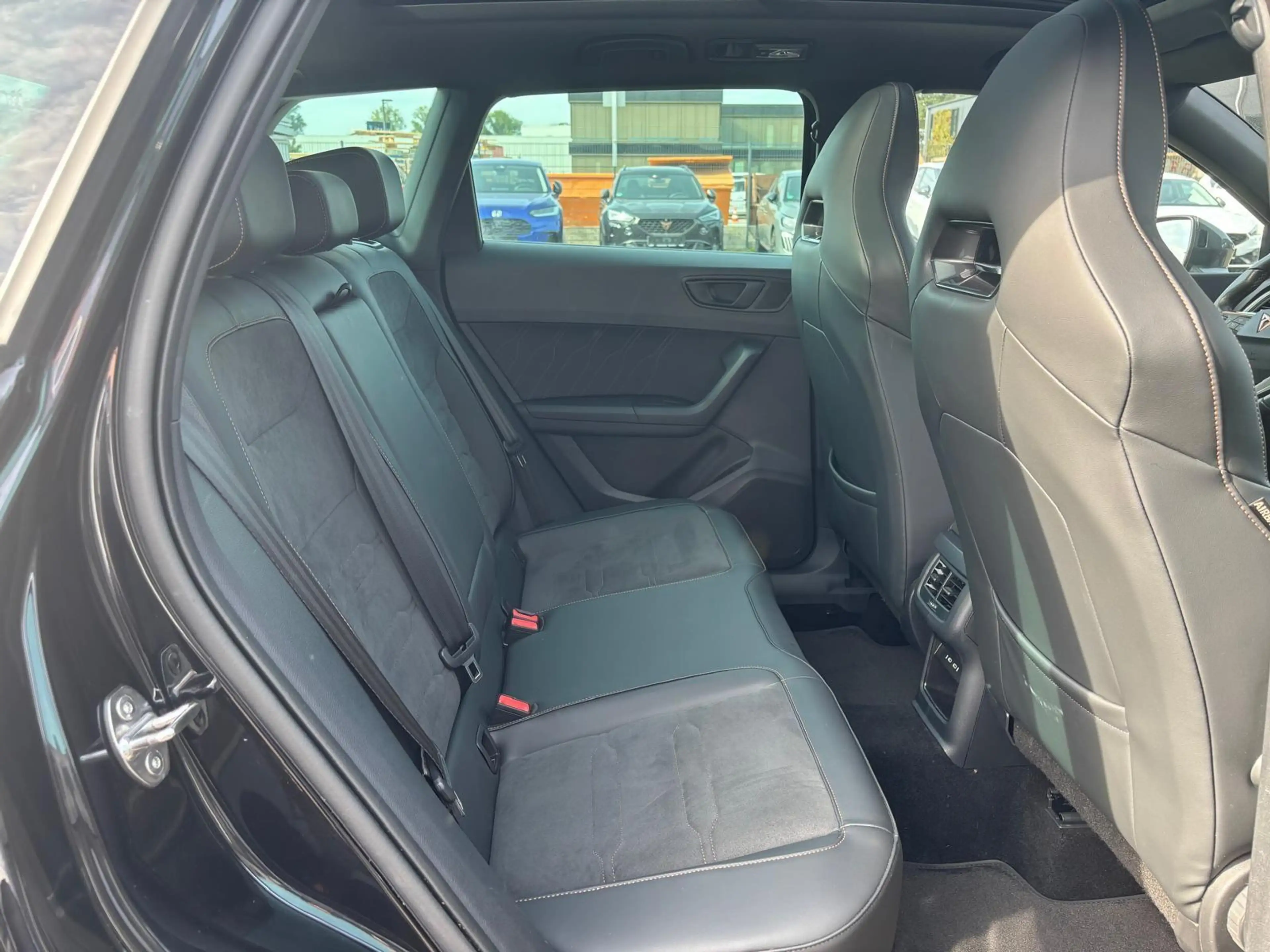 CUPRA Ateca VZ 2.0 TSI DSG 4Drive PANO 360° BEATS TOTW. — photo 12