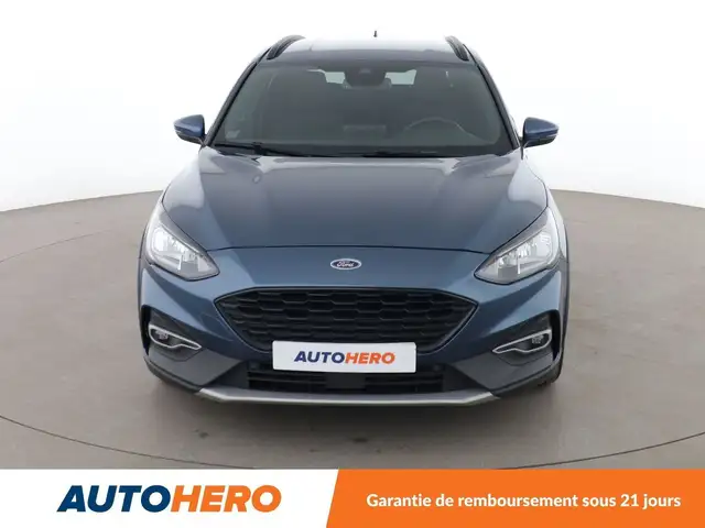 Ford Focus view 9