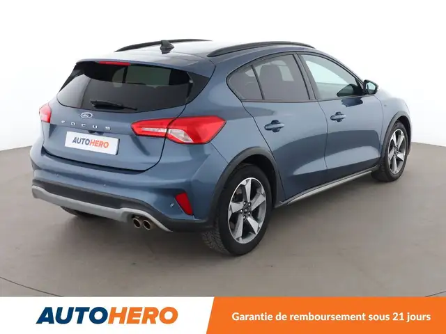 Ford Focus view 6