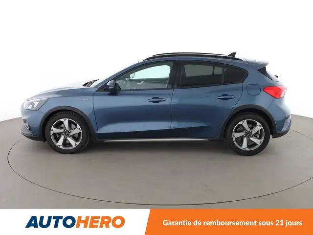 Ford Focus view 3