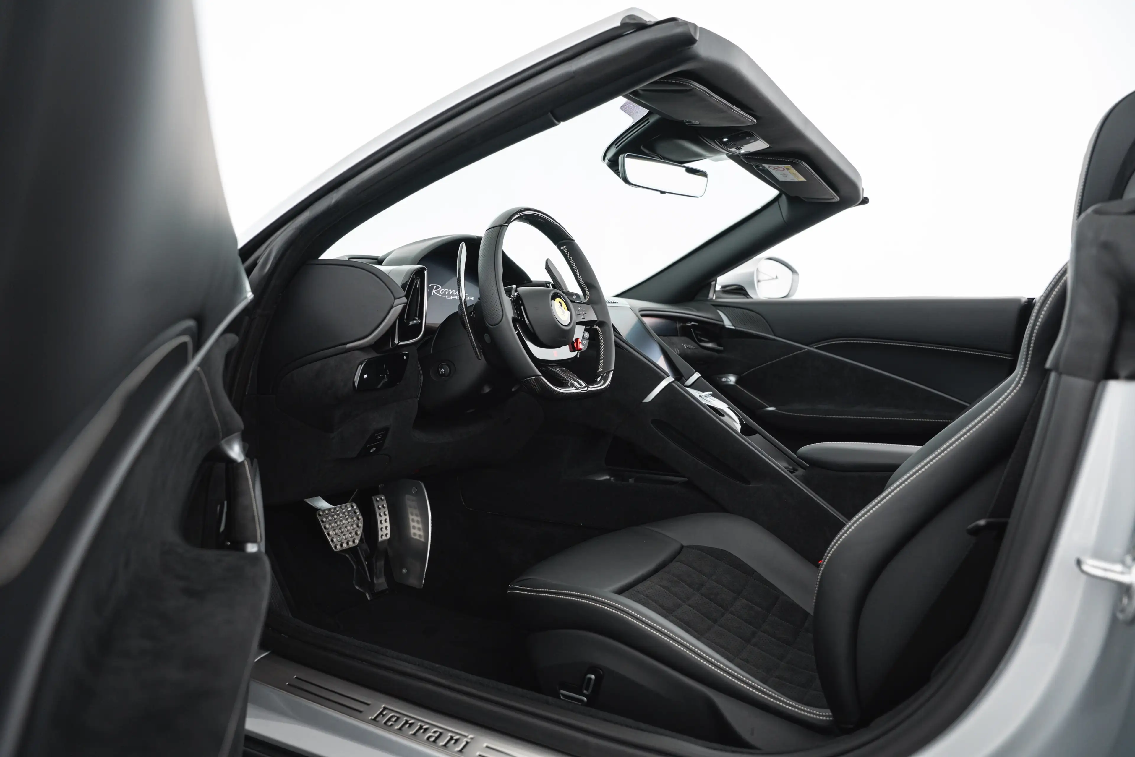 Ferrari Roma Spider 3.9 T V8 Spider — photo 15
