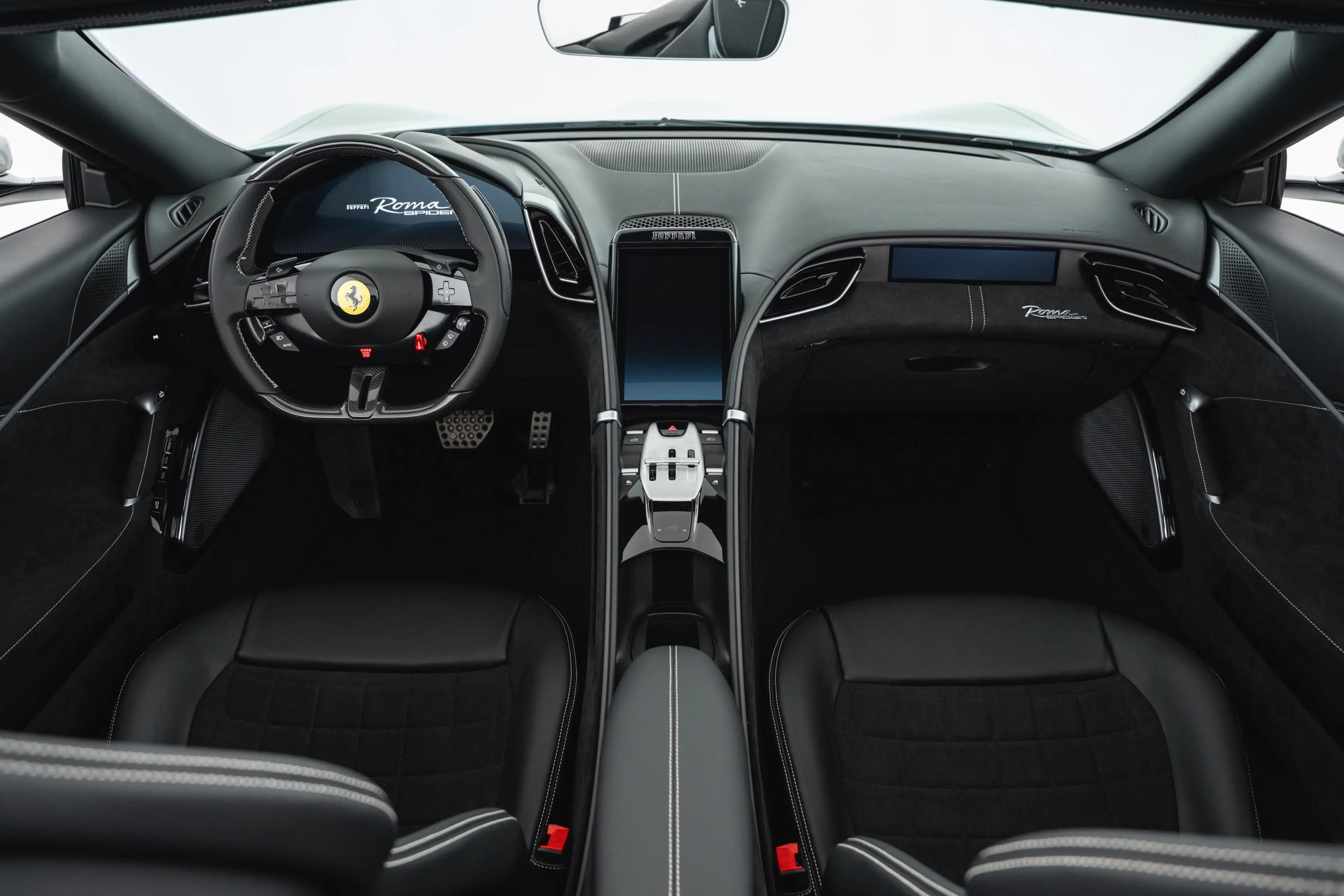 Ferrari Roma Spider 3.9 T V8 Spider — photo 10