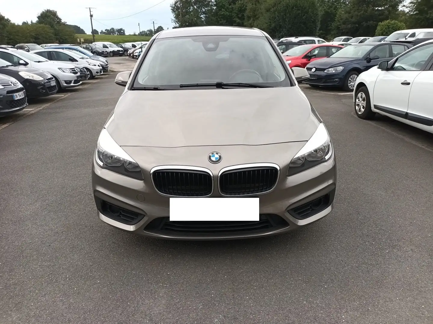 BMW 214 (F46) 214D 95CH LOUNGE Beige - 2