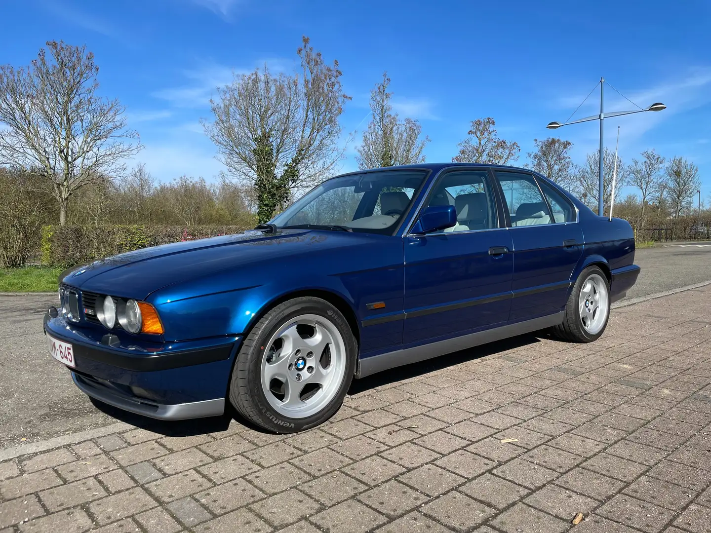 BMW M5 3.8 Blauw - 1