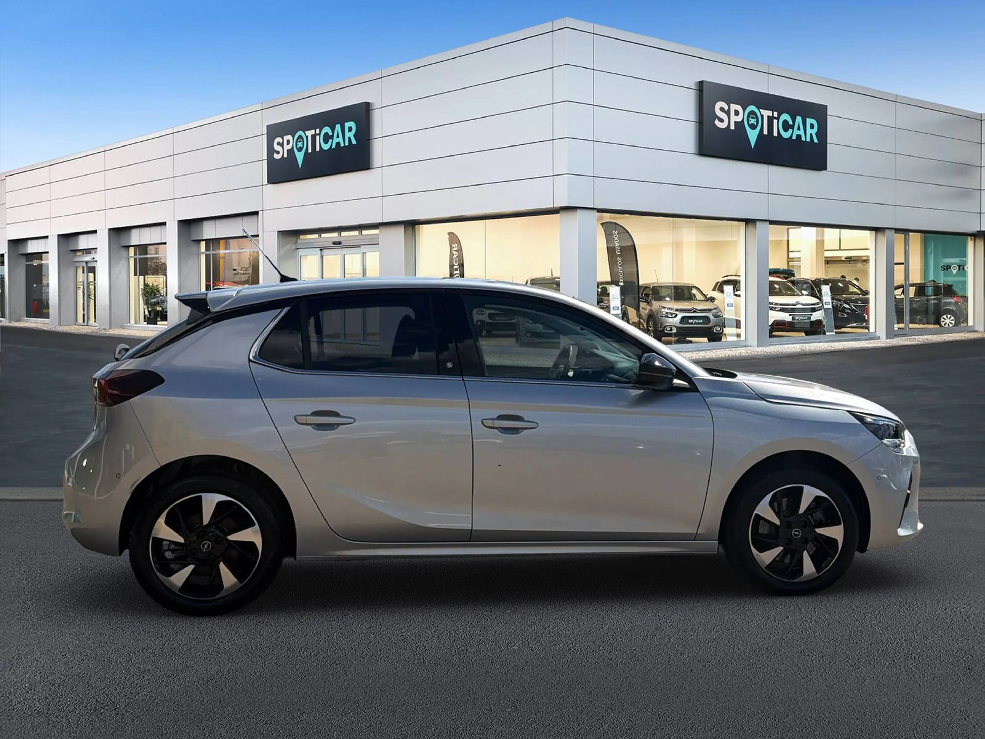 Opel Corsa-e Elegance — photo 6