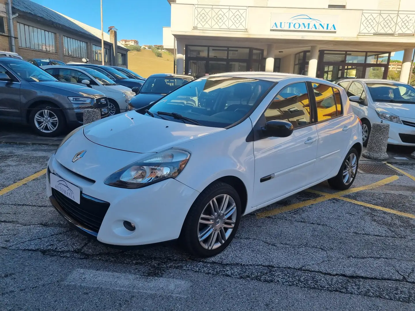 Renault Clio Clio 5p 1.5 dci 20th Anniversario 75cv Blanc - 1