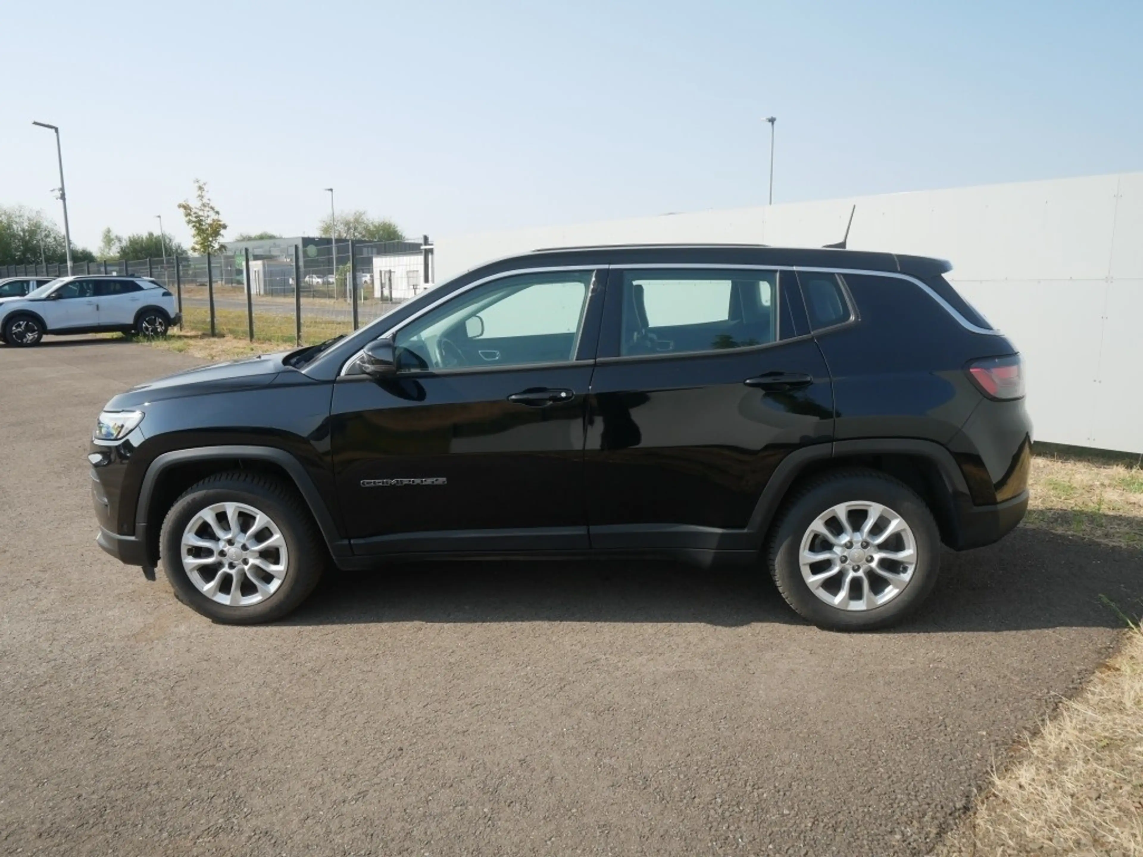 Jeep Compass ALTITUDE e-HYBRID 1.5l 130PS AT SICHERHEIT WINTER — photo 6