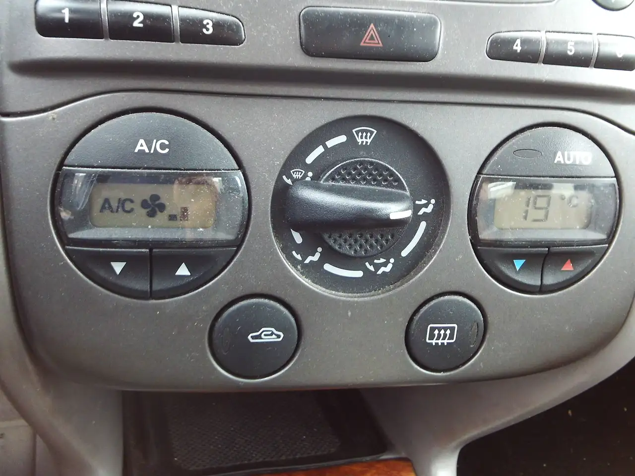 Nissan Primera 1.8i 16v Luxe, foto 8