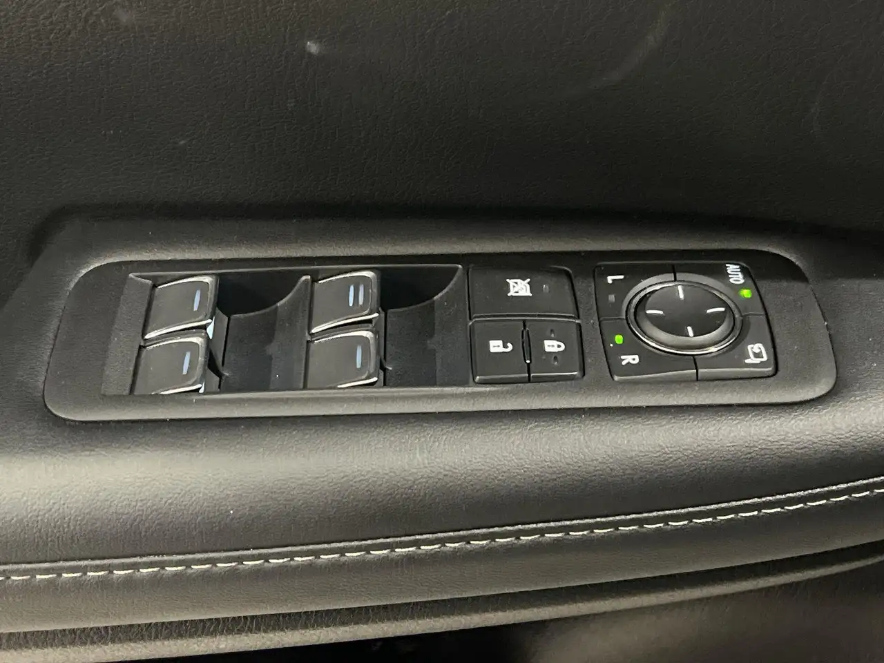 Lexus RX снимка Lexus RX
