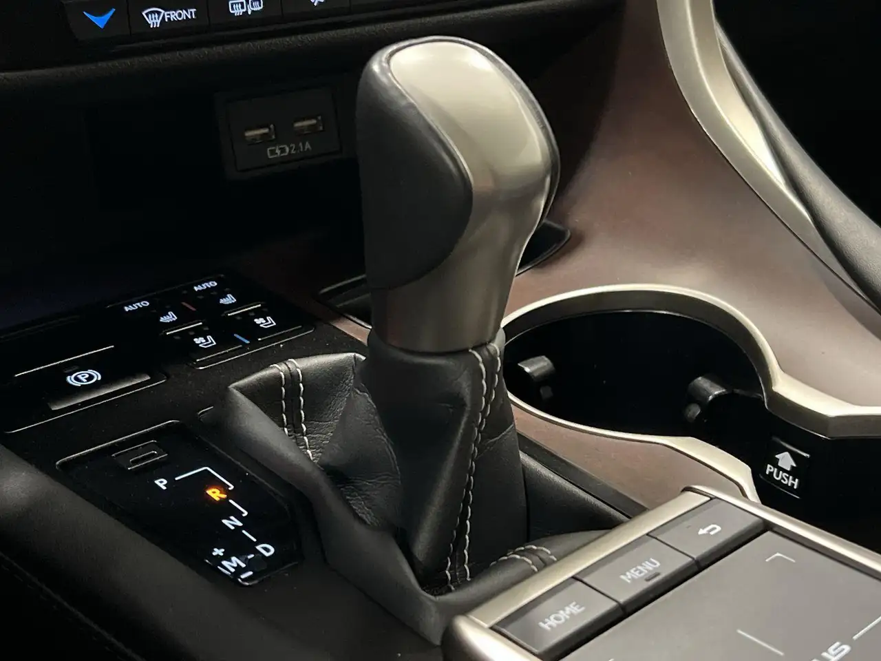 Lexus RX снимка Lexus RX