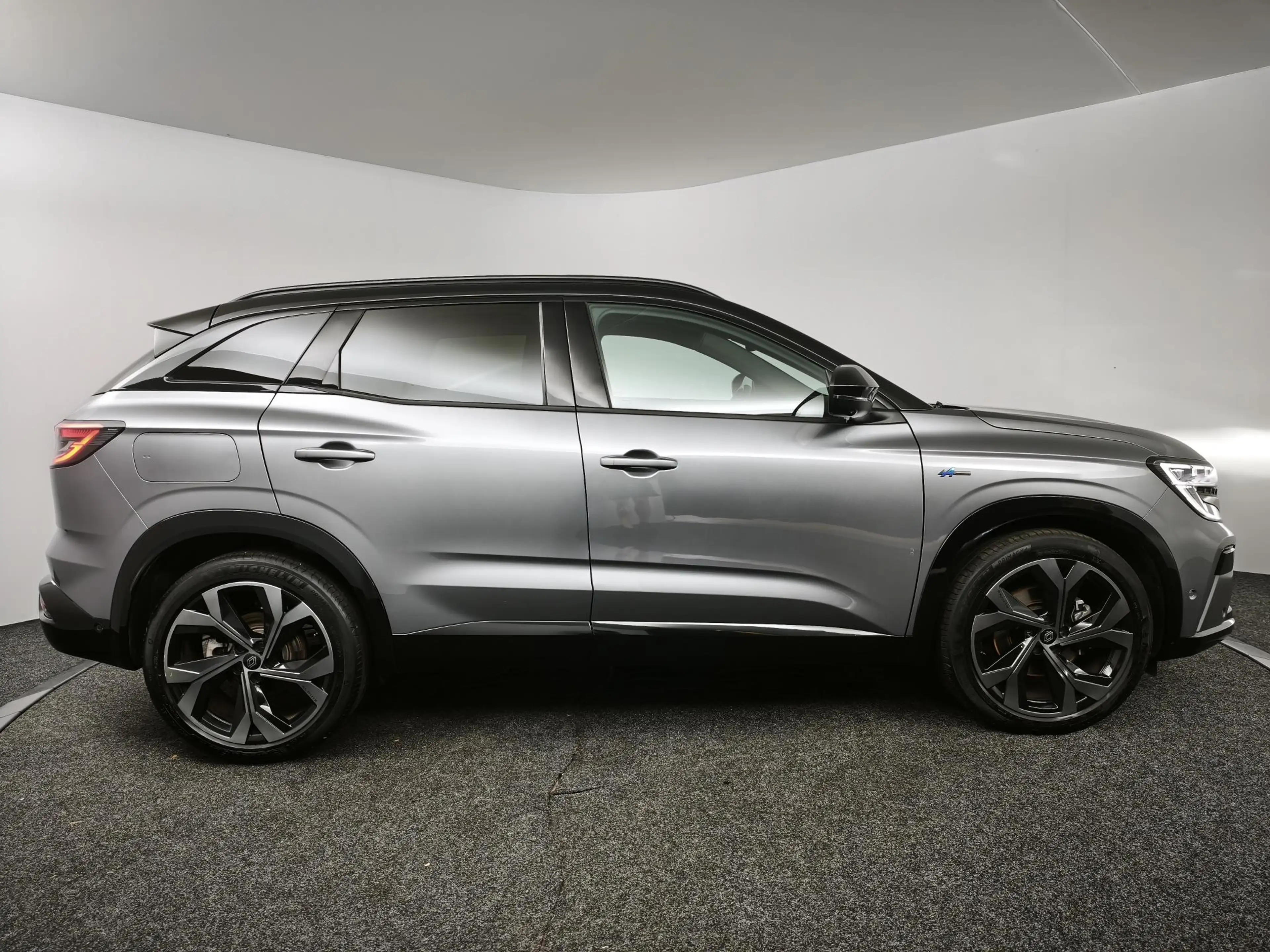 Renault Austral 1.2 E-Tech full hybrid 200 iconic esprit Alpine | — photo 3
