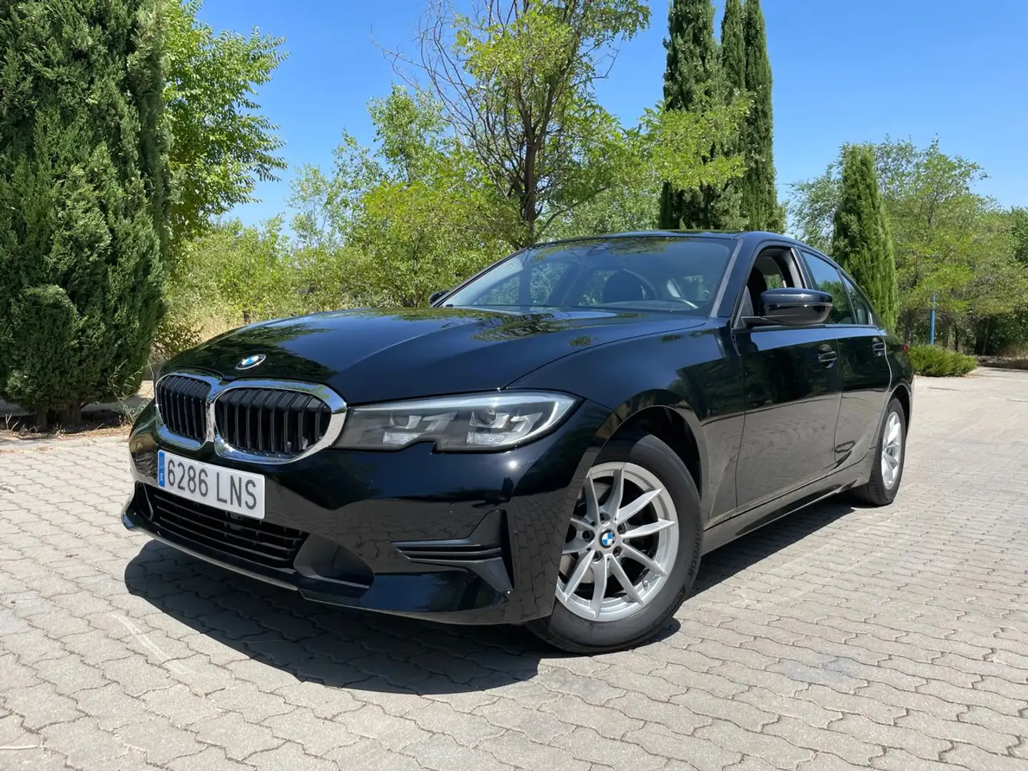 BMW 318d Auto 150cv 8 vel. *IVA deducible* *Etiqueta E Zwart - 1