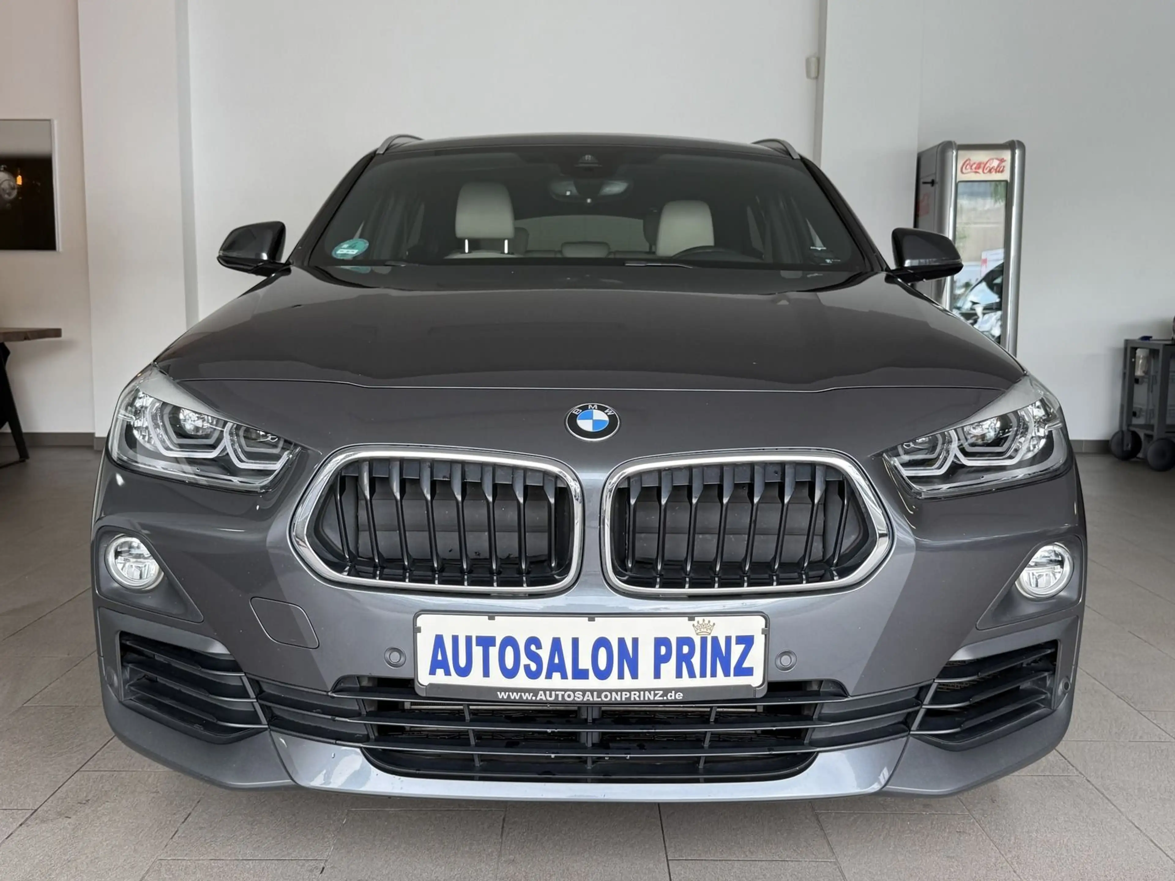 BMW X2 18i sDrive AUTOM NAVI KLIMA LEDER KAMERA PANO — photo 10